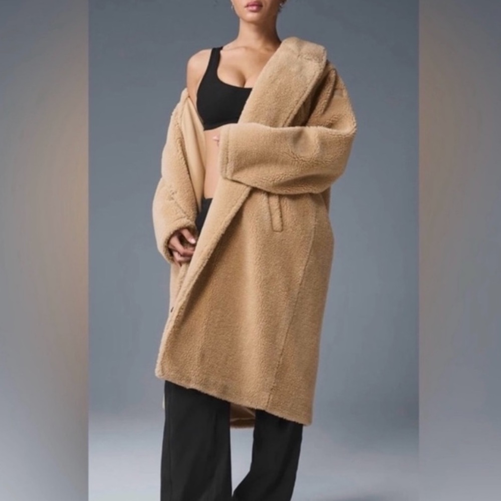 ALO Yoga Women's Teddy Trench Coat in Camel - Picture 5 of 5